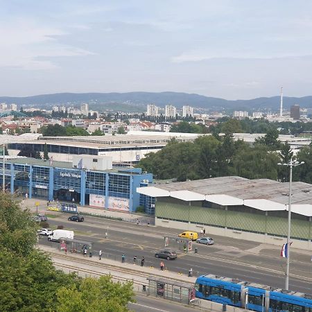 Apartman Lana ,Froudeova Ulica 3 Nasuprot Zg Velesajma Zagreb Exterior photo